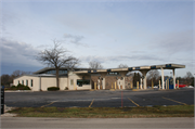 2255 N CALHOUN RD, a Contemporary bank/financial institution, built in Brookfield, Wisconsin in 1962.