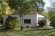 10418 N CEDARBURG RD, a Contemporary small office building, built in Mequon, Wisconsin in 1955.