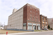 2620 W WISCONSIN AVE, a Twentieth Century Commercial warehouse, built in Milwaukee, Wisconsin in 1923.