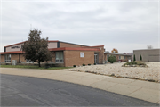250 E CHURCH ST 250 E CHURCH ST, a Contemporary school – elem/middle/jr high/high, built in Oakfield, Wisconsin in 1963.