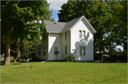 N6660 W COUNTY HIGHWAY A, a Gabled Ell house, built in Greenbush, Wisconsin in 1900.