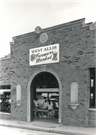 6501 W NATIONAL AVE, a Twentieth Century Commercial small retail building, built in West Allis, Wisconsin in 1931.