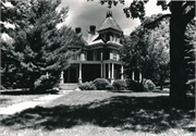504 S JUDGEMENT ST, a Queen Anne house, built in Shullsburg, Wisconsin in 1889.