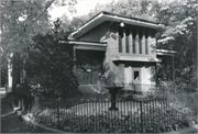 702 S RANDALL, a NA (unknown or not a building) zoo, built in Madison, Wisconsin in 1904.