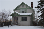 1518 JOHN AVE 1518 JOHN AVE, a Craftsman house, built in Superior, Wisconsin in 1918.