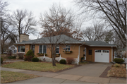 529 S Michigan St, a Ranch house, built in Prairie du Chien, Wisconsin in 1952.
