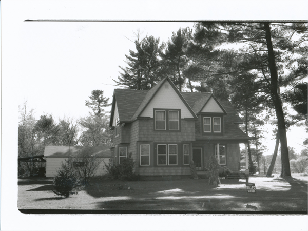 Pine Grove Homes — Built-ins